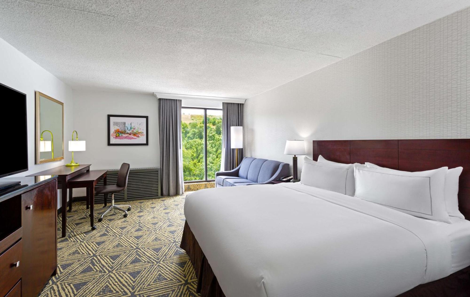 Отель Doubletree By Hilton Pittsburgh - Meadow Lands Вашингтон Экстерьер фото